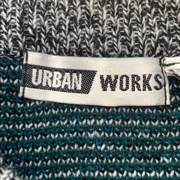 Urban works vintage sweater with leather patches - Picture 4 of 4